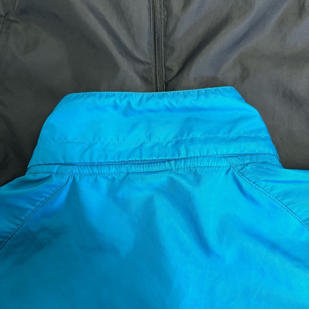 Nike Women’s Small Blue Black Full Zip Lightweight Running Jacket - Picture 10 of 10